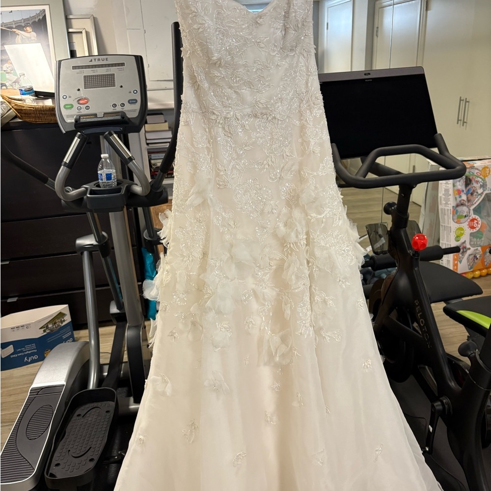Marchesa Cream Strapless Wedding Gown